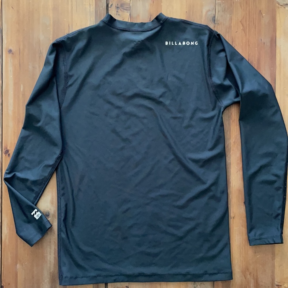 Billabong Rashguard - Picture 2 of 4